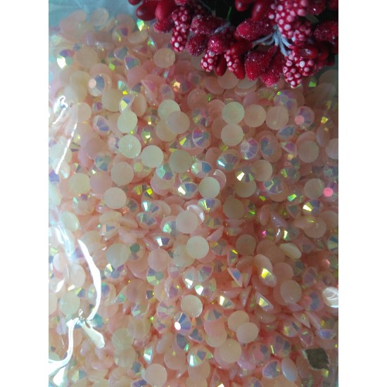 Стразы пластиковые 6 мм, цена за 10 гр